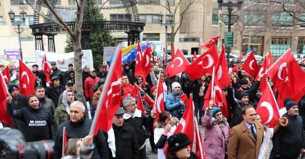 AKP'den NEW YORK'ta FETHULLAH GÜLEN PROTESTOSU!
